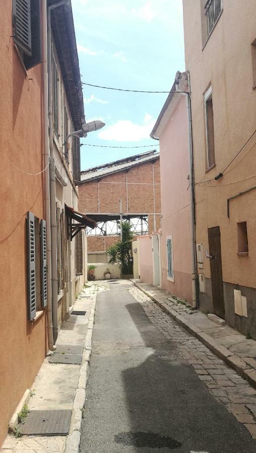 Studio Idealement Place, Calanques Et Centre Ville La Ciotat Zewnętrze zdjęcie